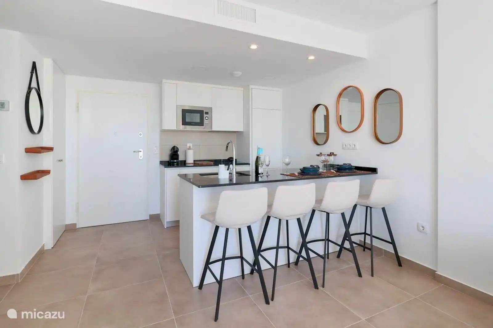 Kitchen with cooking island