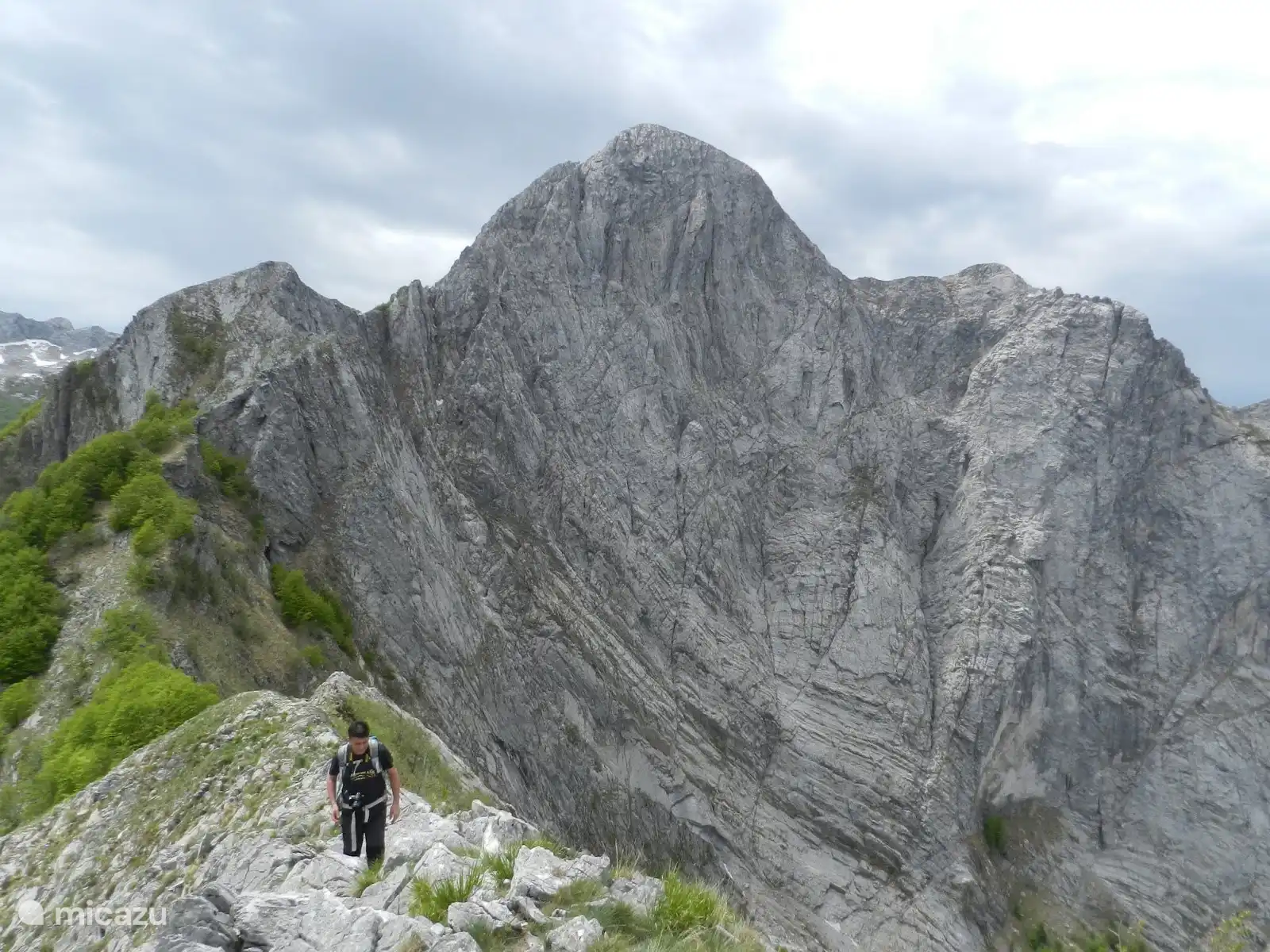 Obere Versilia, Berge mit Blick auf das Meer