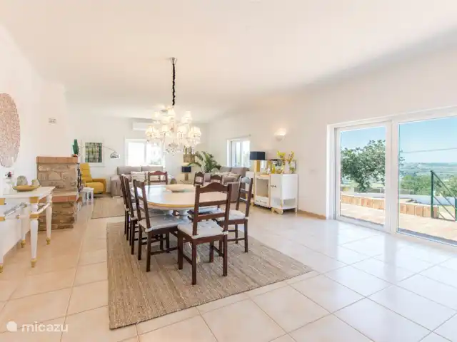 Villa Cristiane en Portugal, Algarve, Silves - villa Zona de comedor en la sala de estar