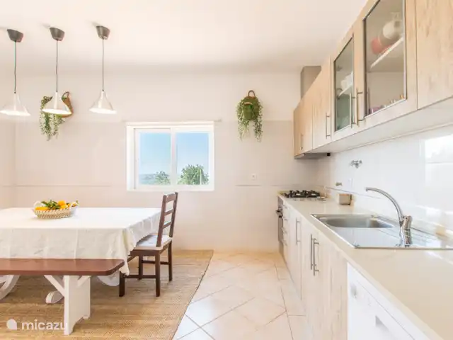 Villa Cristiane en Portugal, Algarve, Silves - villa Cocina con zona de comedor