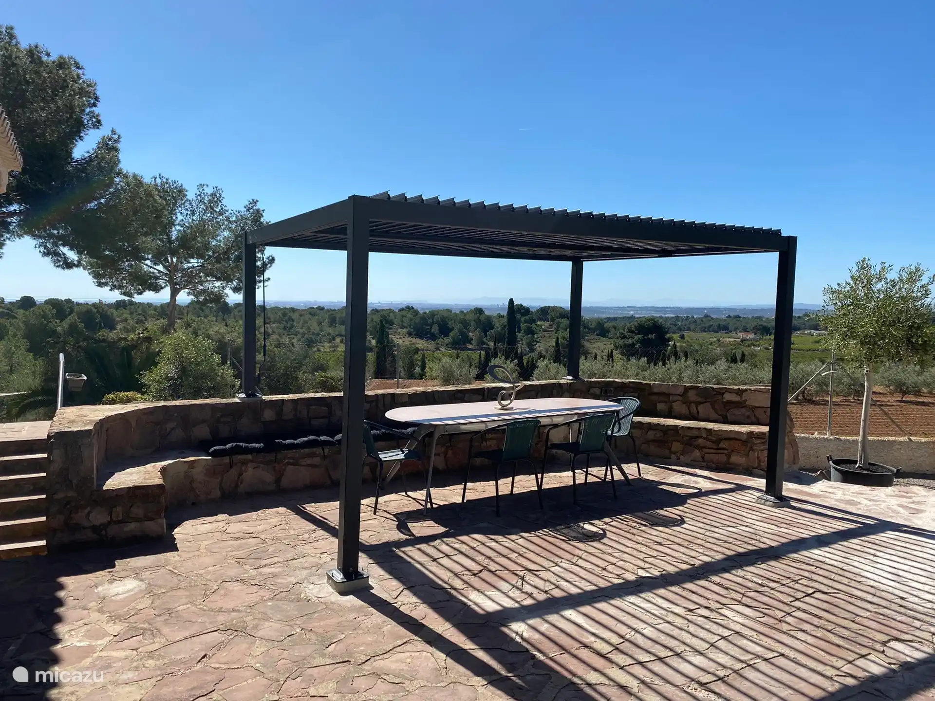 Grote perfecte plek voor ontbijt, lunch of diner 