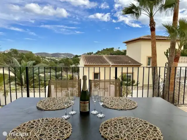 Location de Vacances Espagne, Costa Blanca, Moraira, villa - Casa Alba Dîner en plein air sur la terrasse