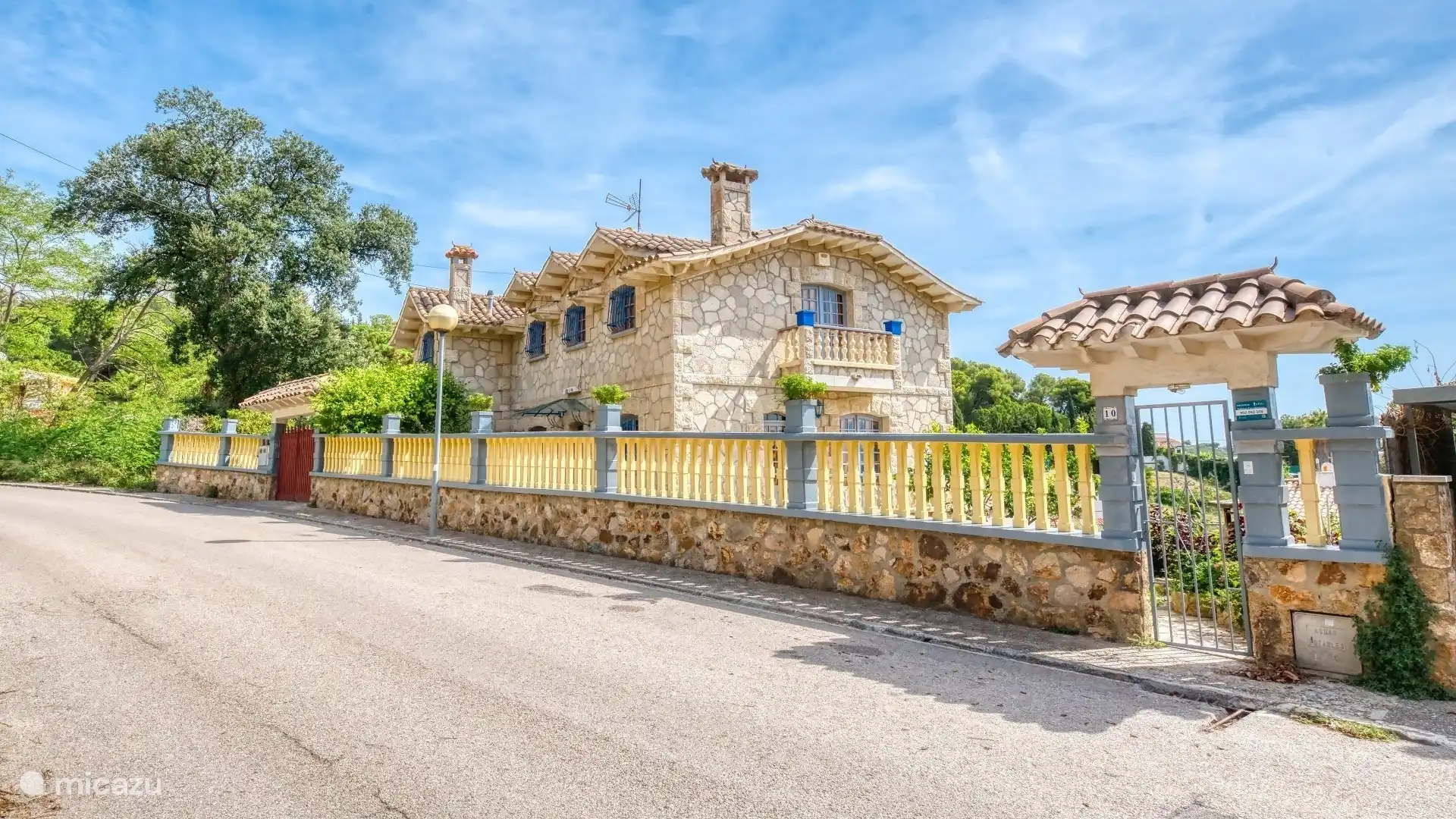 Villa with private pool not far from the center of Lloret de Mar