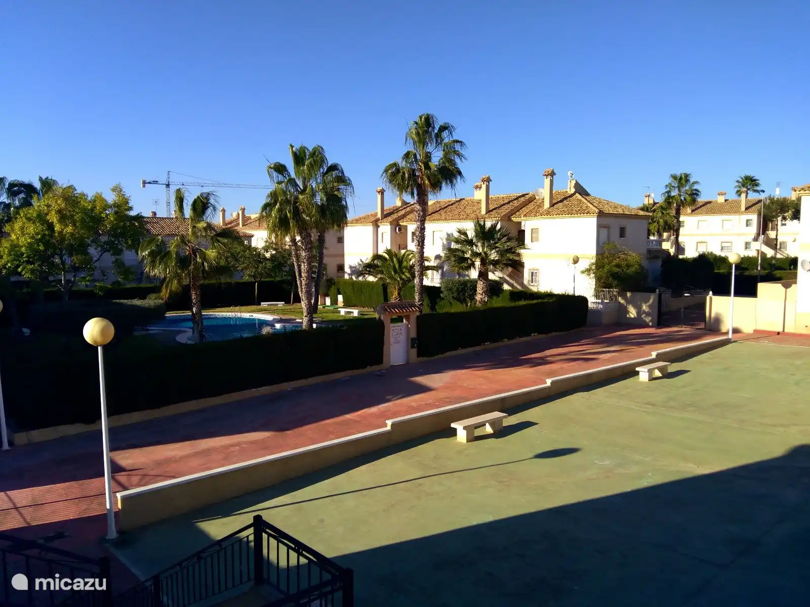 Parkplatz/Schwimmbad