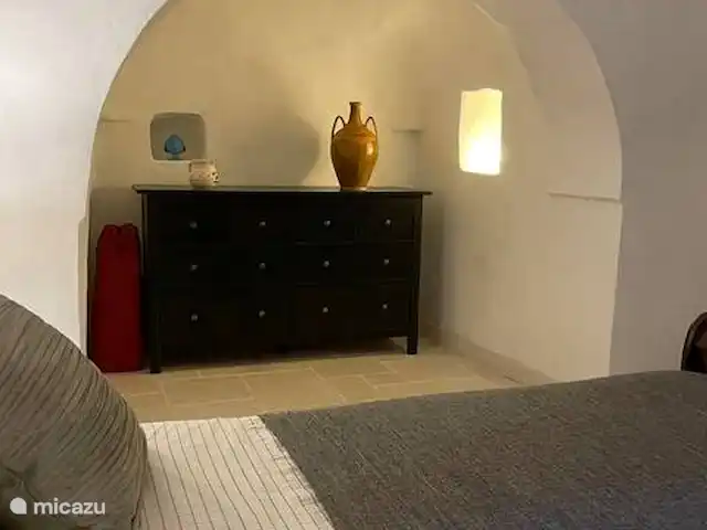 Antiguo Trullo Casa Lucca en Italia, Apulia, Carovigno - casa vacacional Dormitorio 1 closet