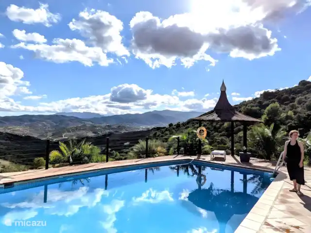 Location de Vacances Espagne, Andalousie, Tolox, chalet - Maison d’agritourisme Gauguin