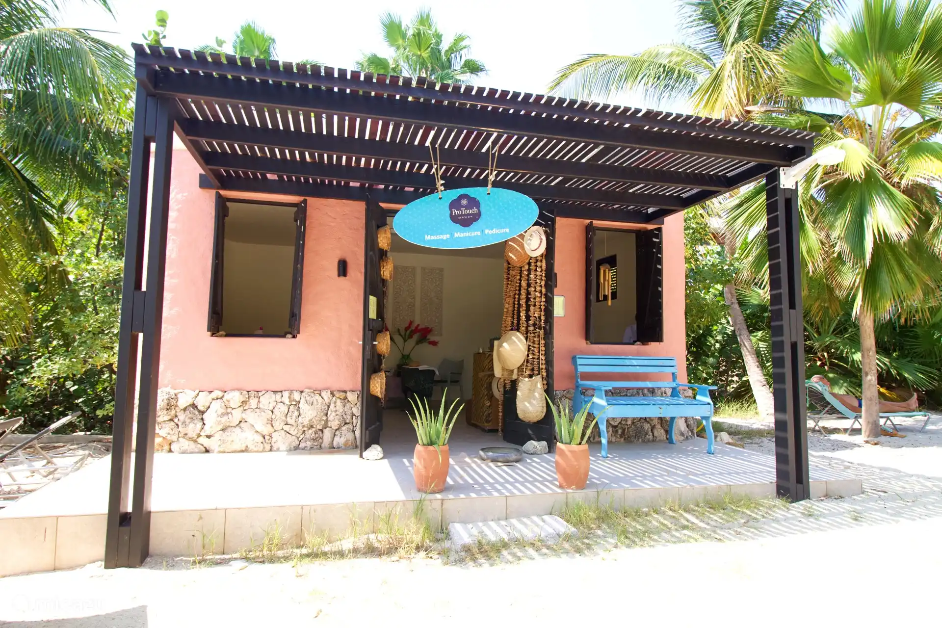 massage hut op het strand