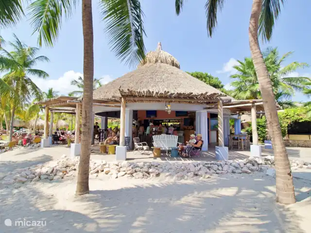 Villa Jazmyn 27 @ Blue Bay Curacao huren in Curaçao, Curacao-Midden, Blue Bay - villa blend stand bar