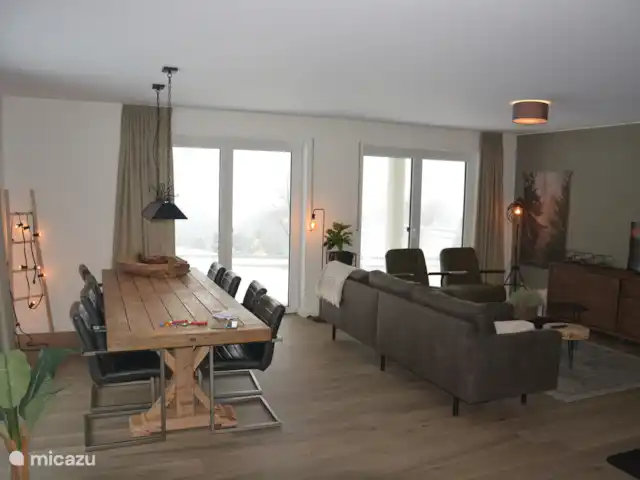 Maison de vacancesWinterberg max 16 pers | Allemagne, Sauerland, Winterberg - maison de vacances Salon confortable avec salle à manger spacieuse au rez-de-chaussée avec de belles vues