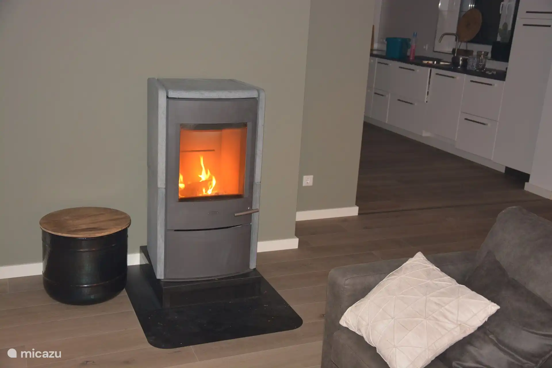 Lekkere warmte en lange gezellige avonden bij de speksteen houtkachel