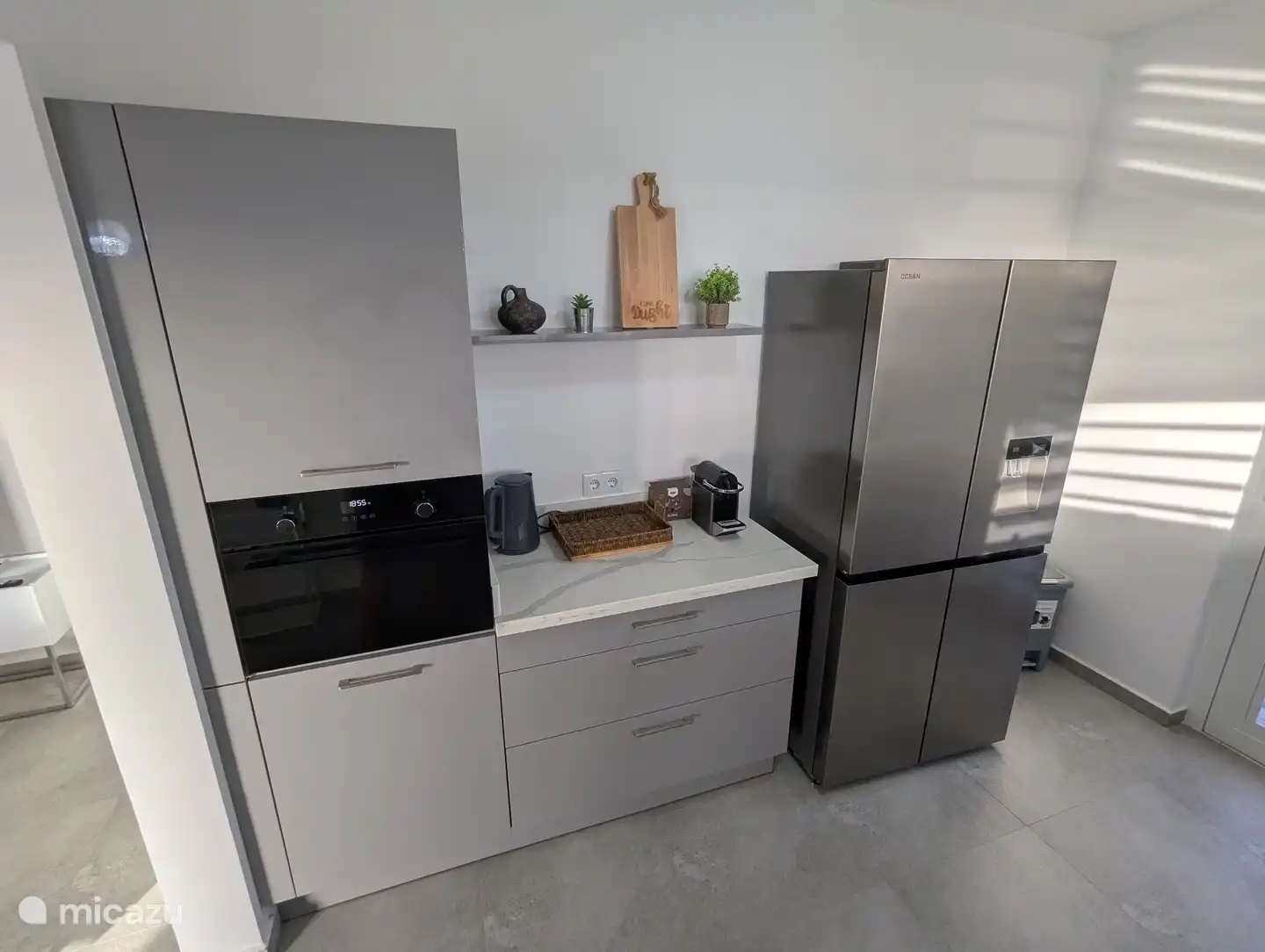 Keukenkasten, magnetron/oven combinatie, koel-/vriescombinatie