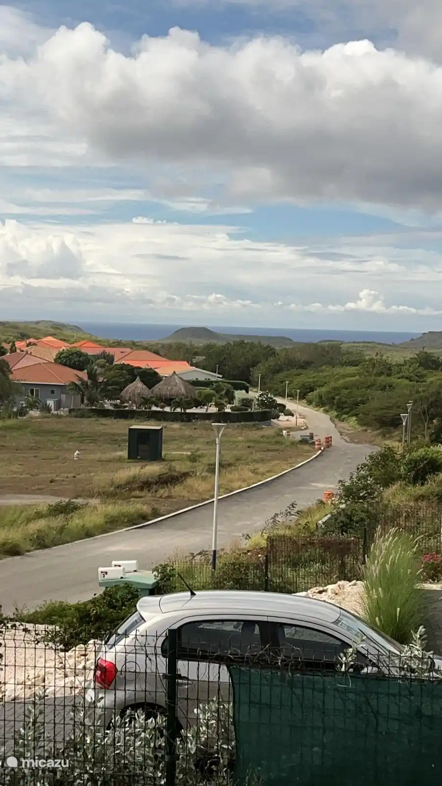 Uitzicht op de oceaan vanuit de villa