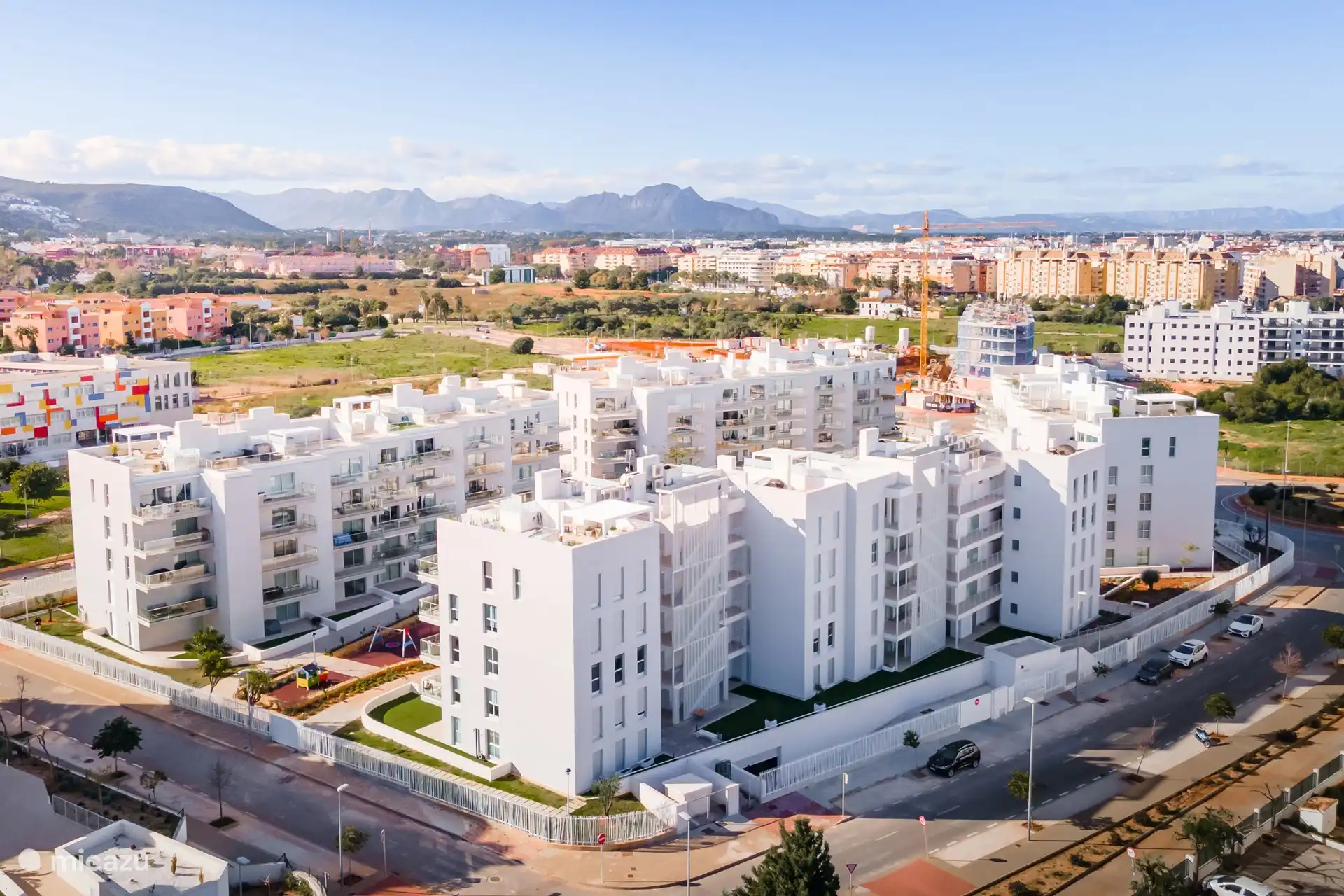 10 minuten lopen naar 