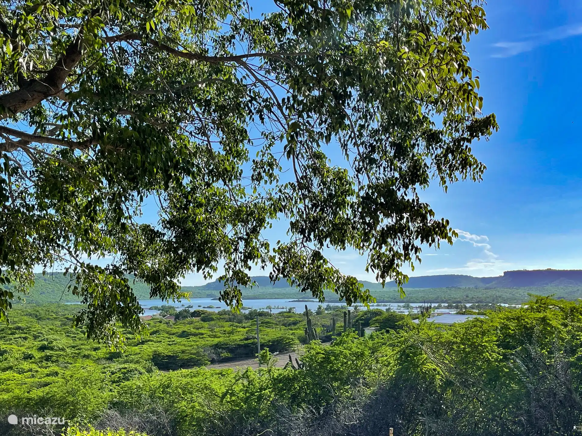 La vista desde Jan Kok Lodges, las salinas desde Jan Kok
