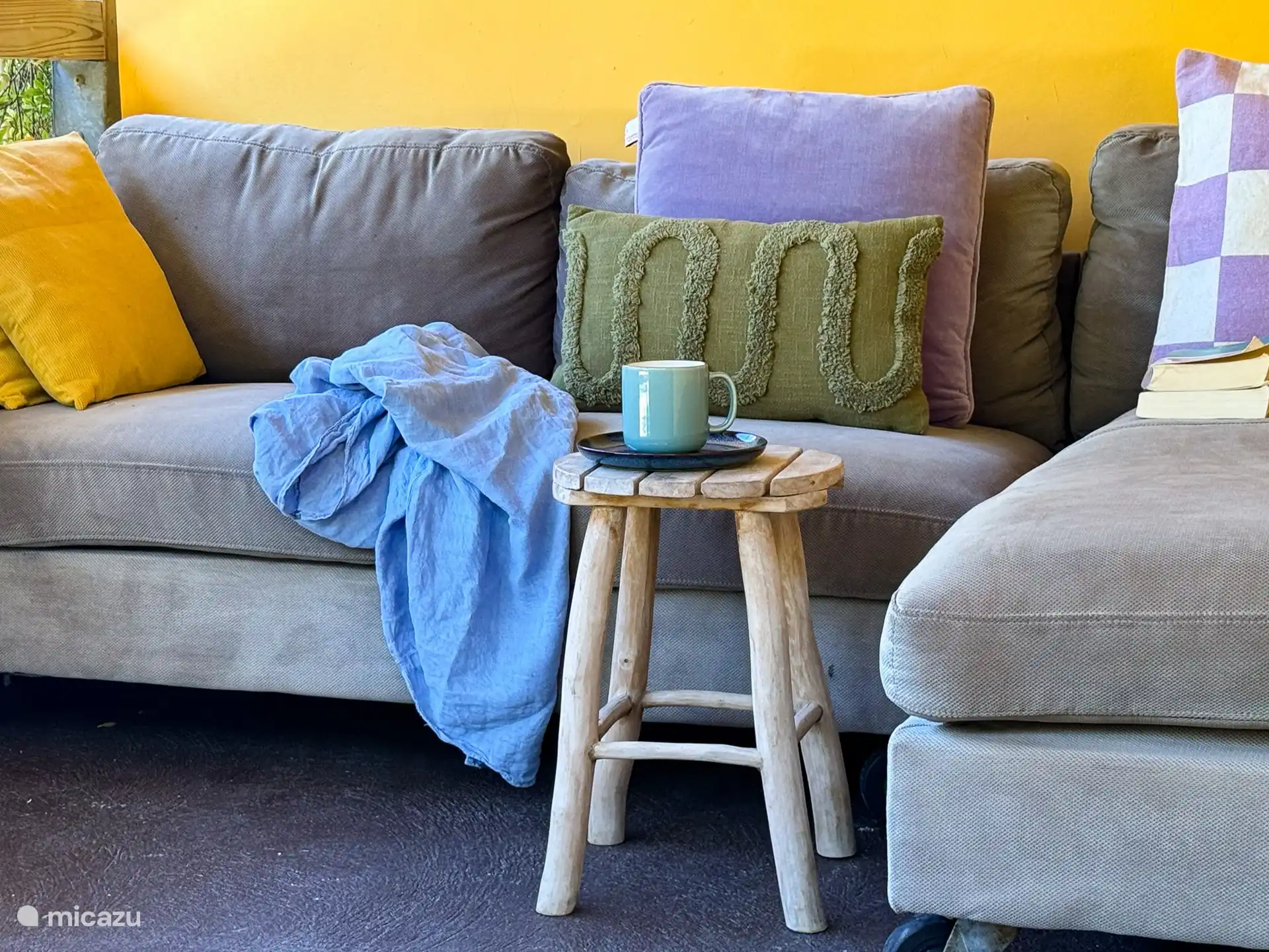 Sala de estar en la terraza.