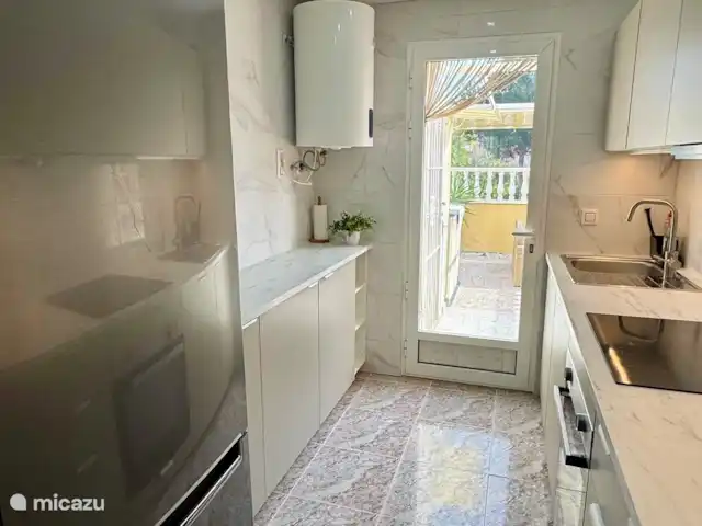 Casa Kim en España, Costa Blanca, Orihuela - casa paredada