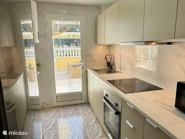 Casa Kim en España, Costa Blanca, Orihuela - casa paredada