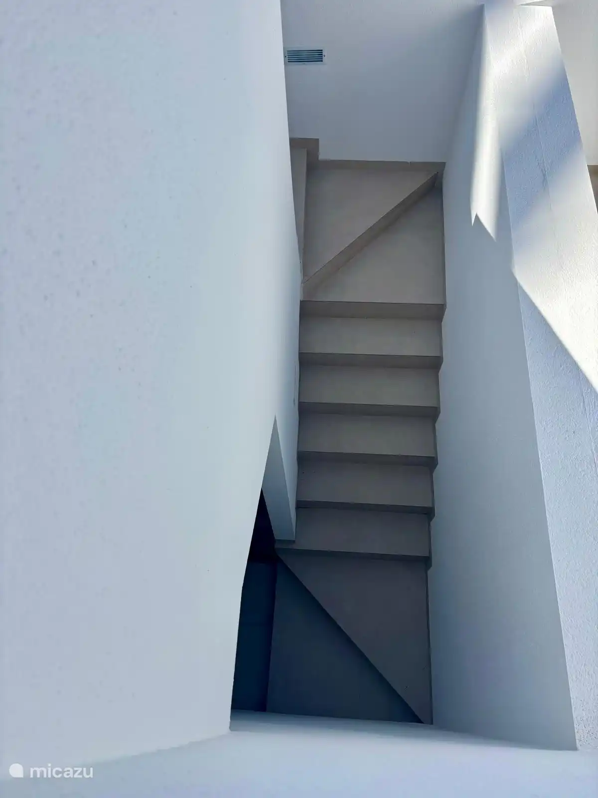 Buitentrap naar dakterras