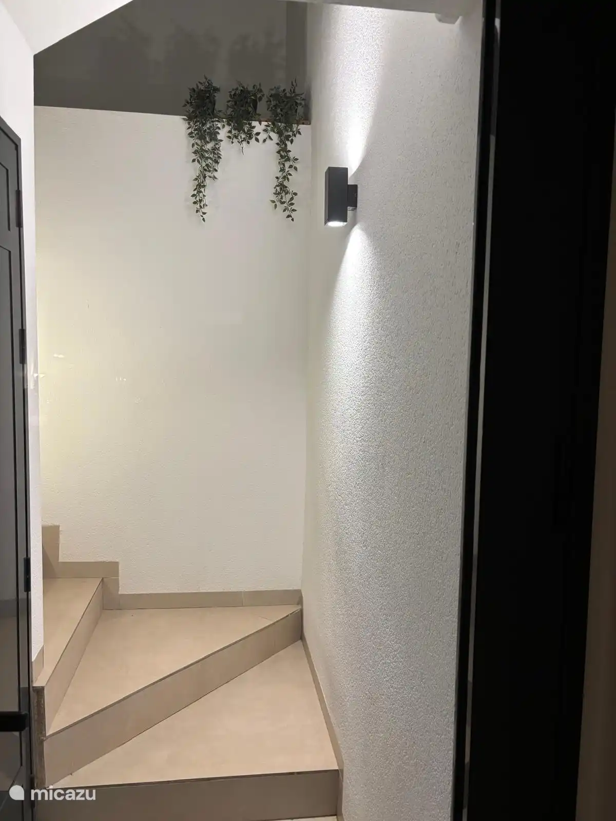 Treppen zur Dachterrasse