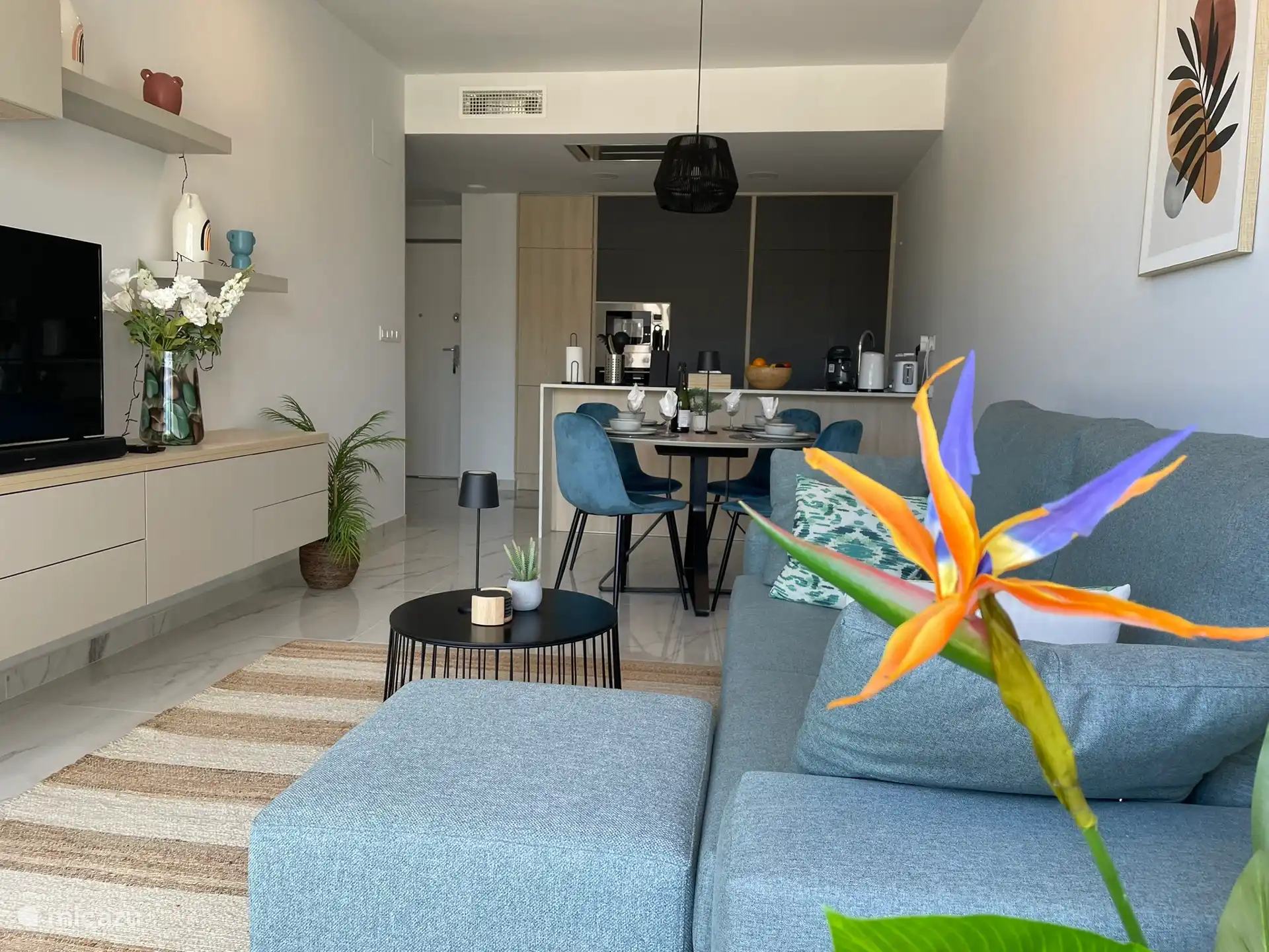 Vue de l’espace de vie depuis le balcon