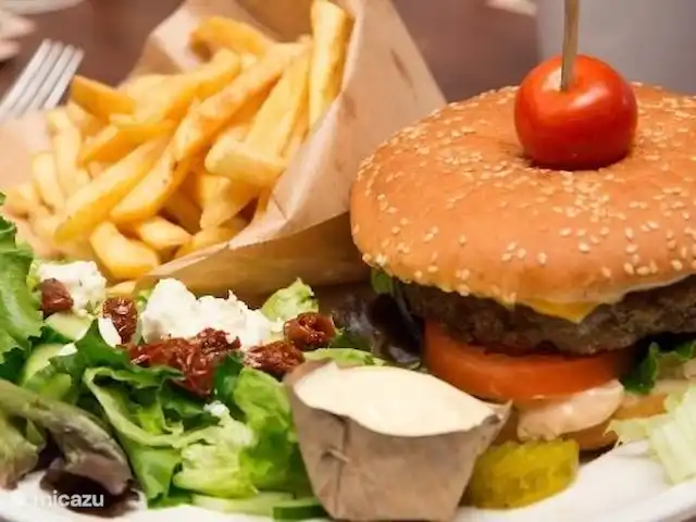 Heigraaf Woudenberg | Pays-Bas, Utrecht, Woudenberg - chalet Manger dans la partie du parc.