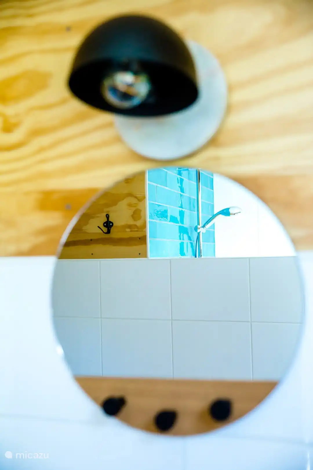 Spiegel in de badkamer