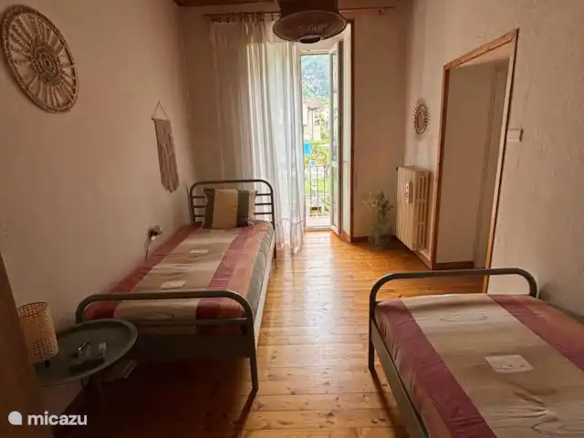 geschakelde woning huren in Italië, Comomeer, Novate Mezzola – Casa della Mamma kleine slaapkamer