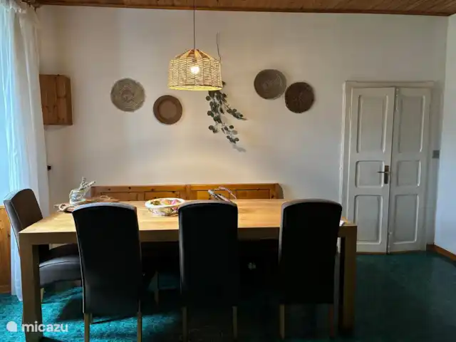 geschakelde woning huren in Italië, Comomeer, Novate Mezzola – Casa della Mamma eethoek woonkamer