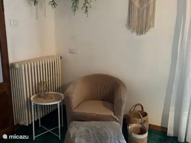geschakelde woning huren in Italië, Comomeer, Novate Mezzola – Casa della Mamma zitje woonkamer