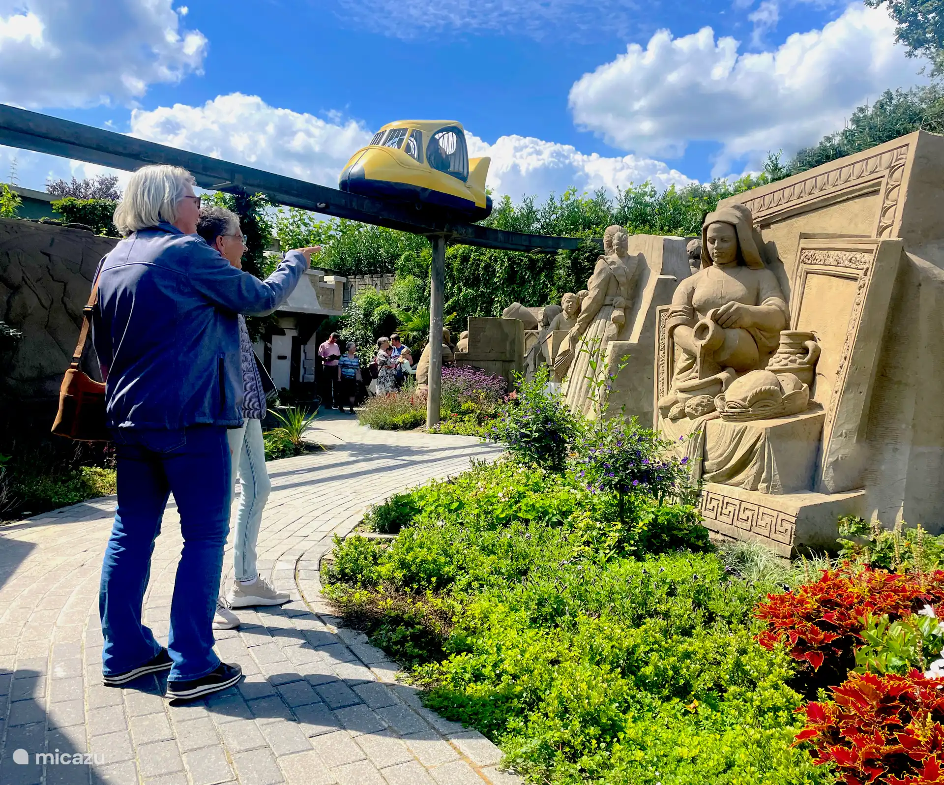Entdecken Sie die einzigartige Veluwe und besuchen Sie die Sandskulpturen in Garderen