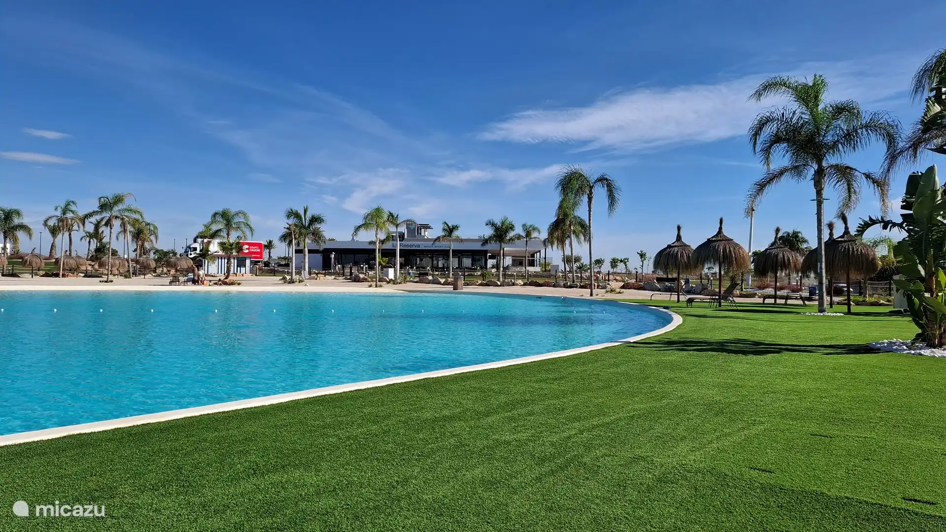 Vista de La Reserva, el restaurante del resort con una amplia selección para desayunos, almuerzos y cenas.