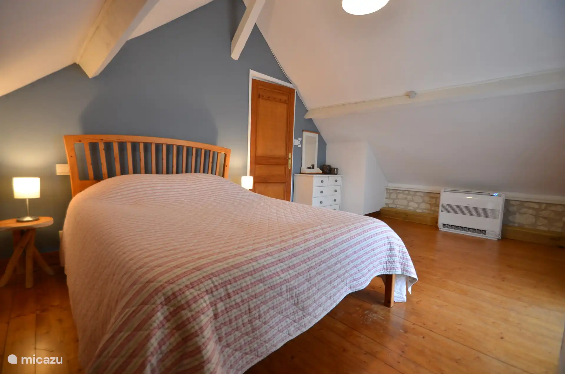 Das Hauptschlafzimmer, anderer Blickwinkel.