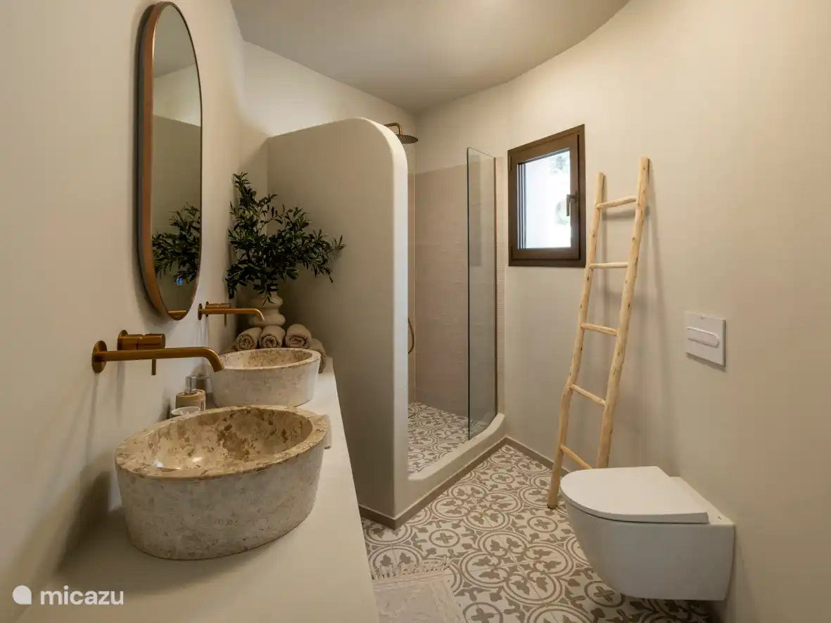 Badezimmer im Schlafzimmer 1