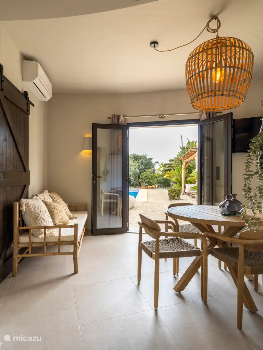 Blick von der Wohnung auf den Garten