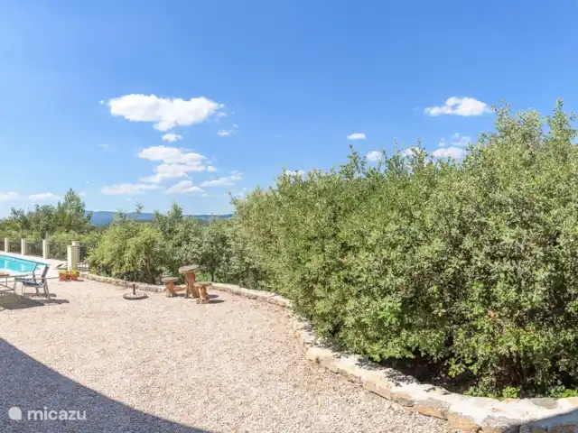 Sur Place | France, Var, Carcès - villa La terrasse de l’appartement