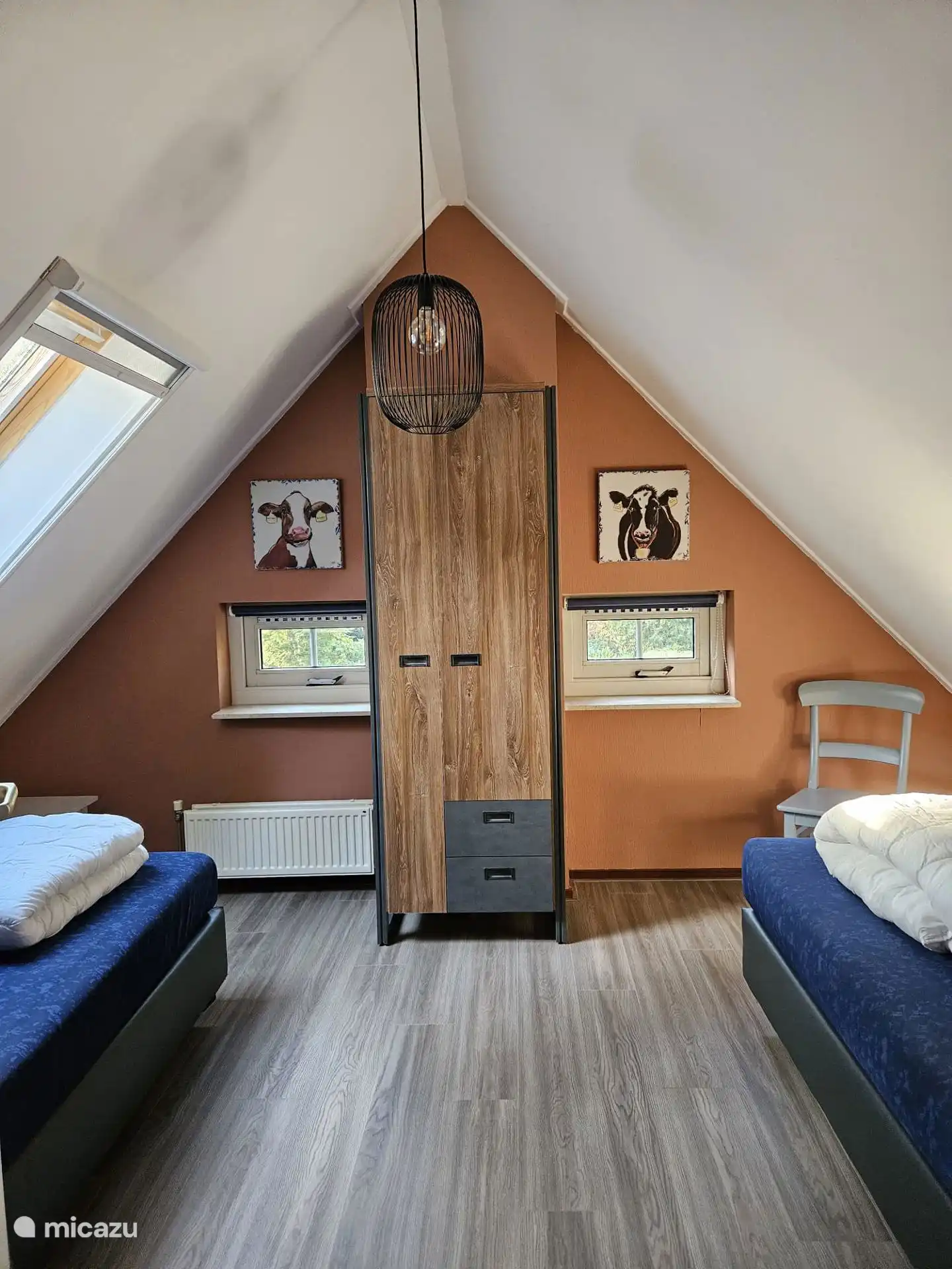 Schlafzimmer1 mit 2x 1-Personen-Boxspringbetten