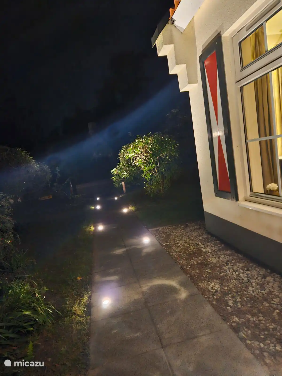 Gehwegbeleuchtung bis zur Haustür