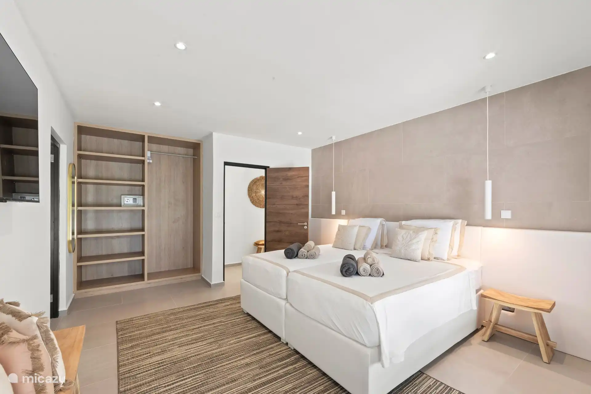 Slaapkamer 4 de ruime kledingkast