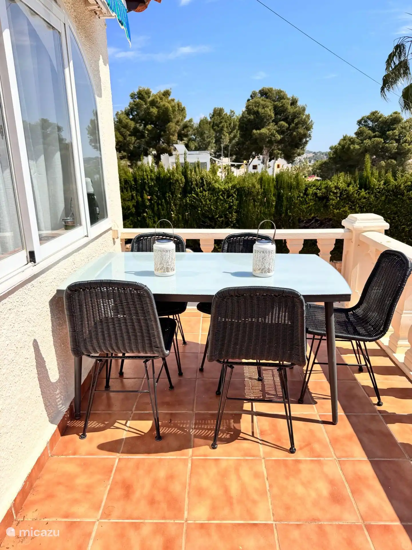 Esstisch Balkon App 1