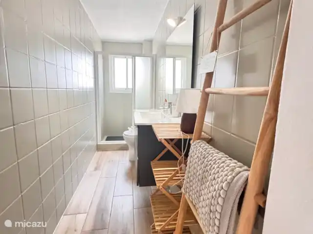 Villa Coco Calpe huren in Spanje, Costa Blanca, Calpe - villa badkamer app 2