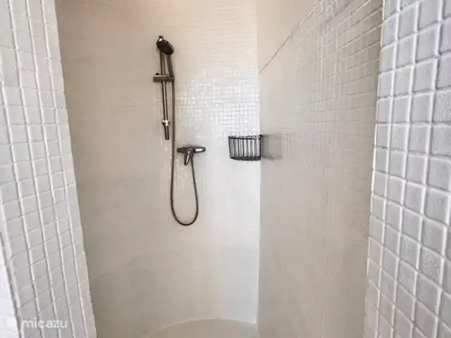 Villa Coco Calpe huren in Spanje, Costa Blanca, Calpe - villa buiten badkamer met douche en wc
