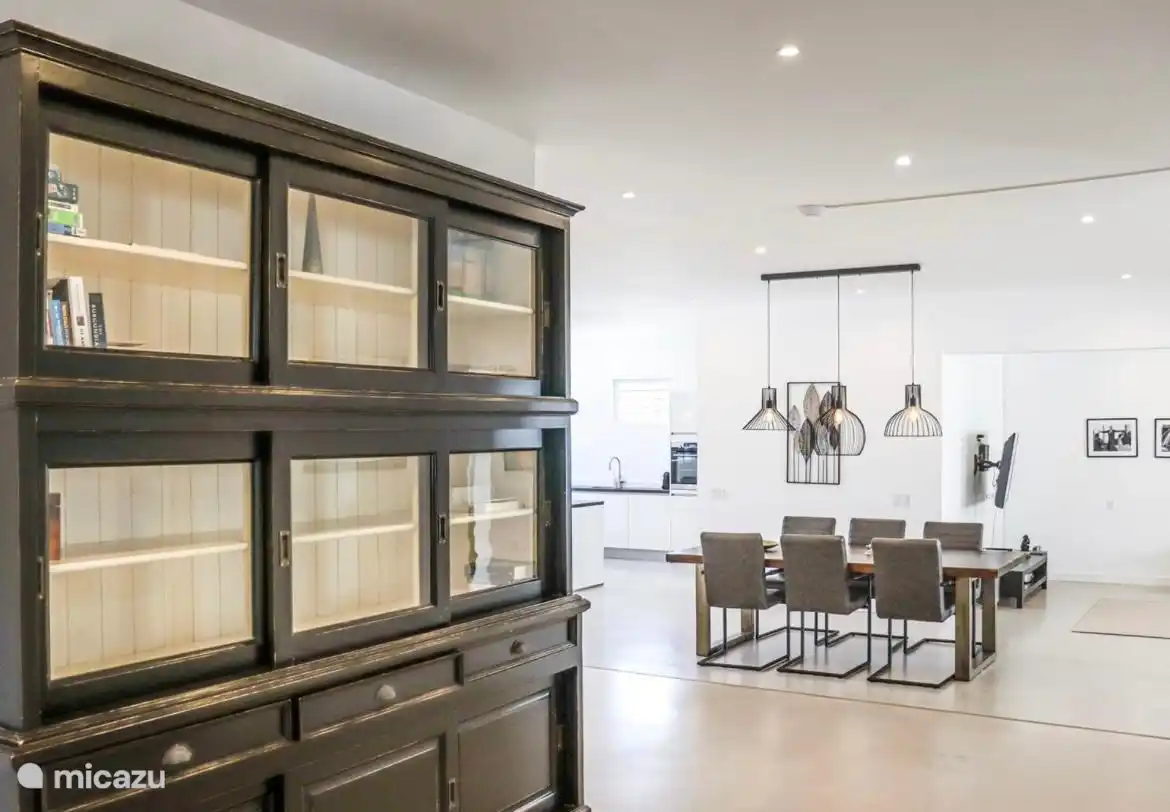 grote familie eettafel