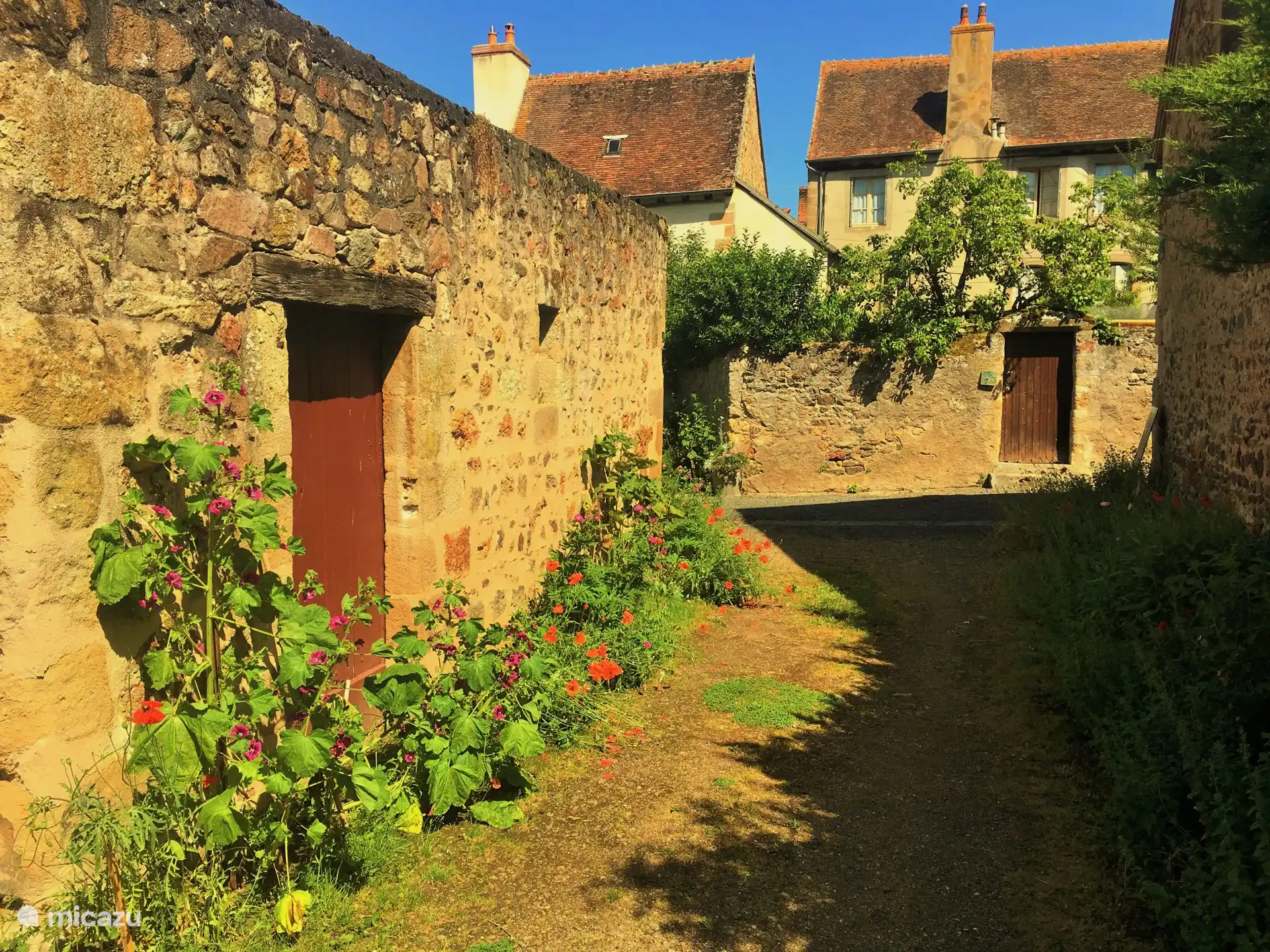 steegje achter het huis