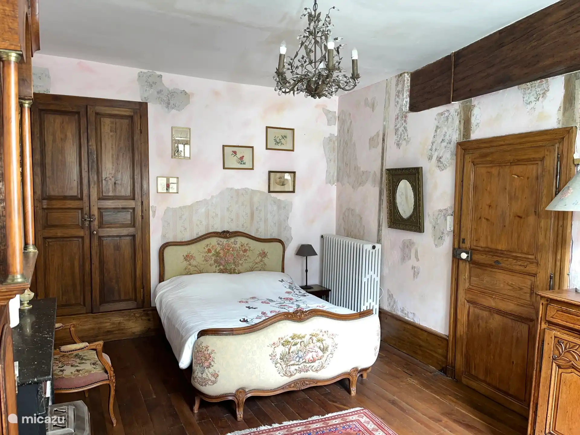 appartement huren in Allier, Frankrijk – Chambre d'Herisson XVe siècle