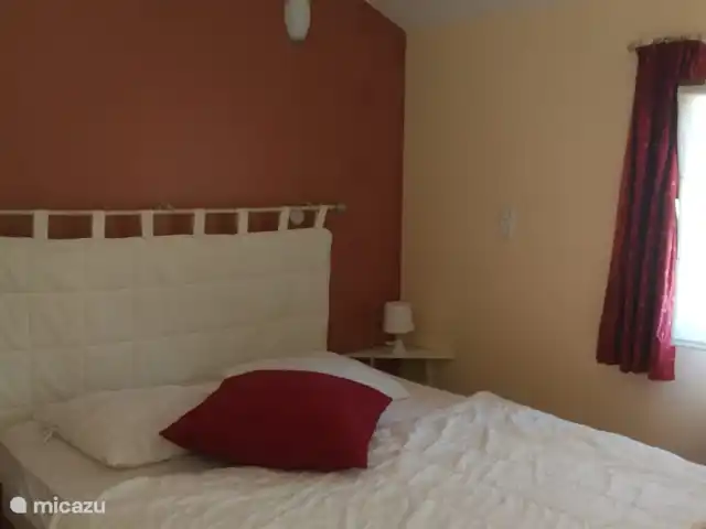 Clot des Tilleuls en Francia, Lot y Garona, Masquières - casa rural / cabaña Dormitorio gite le Bois