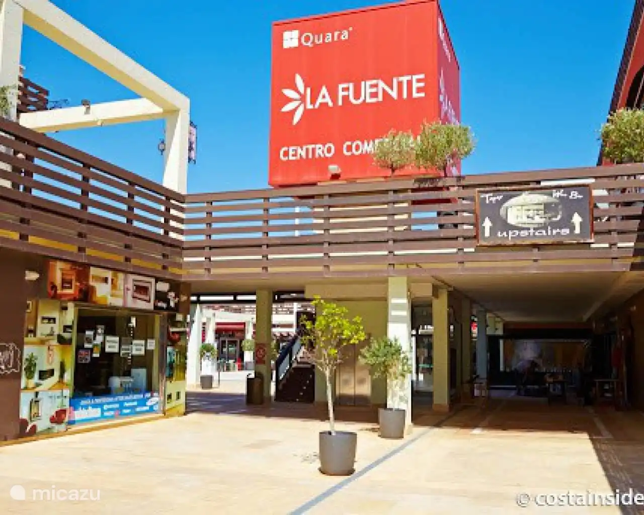 Centre commercial La Fuente à proximité