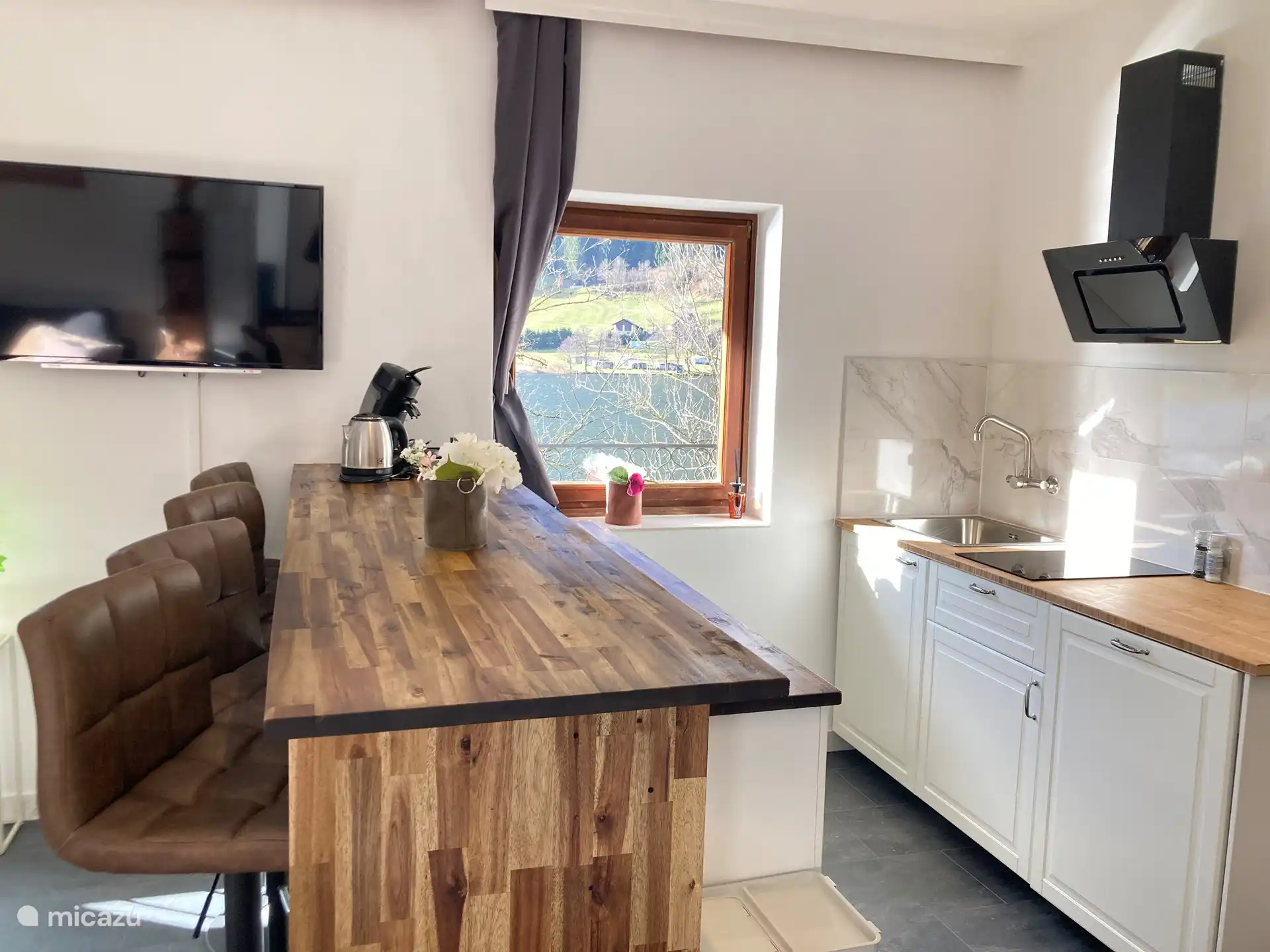 Küche, Balkon, Frühstücksbar, TV