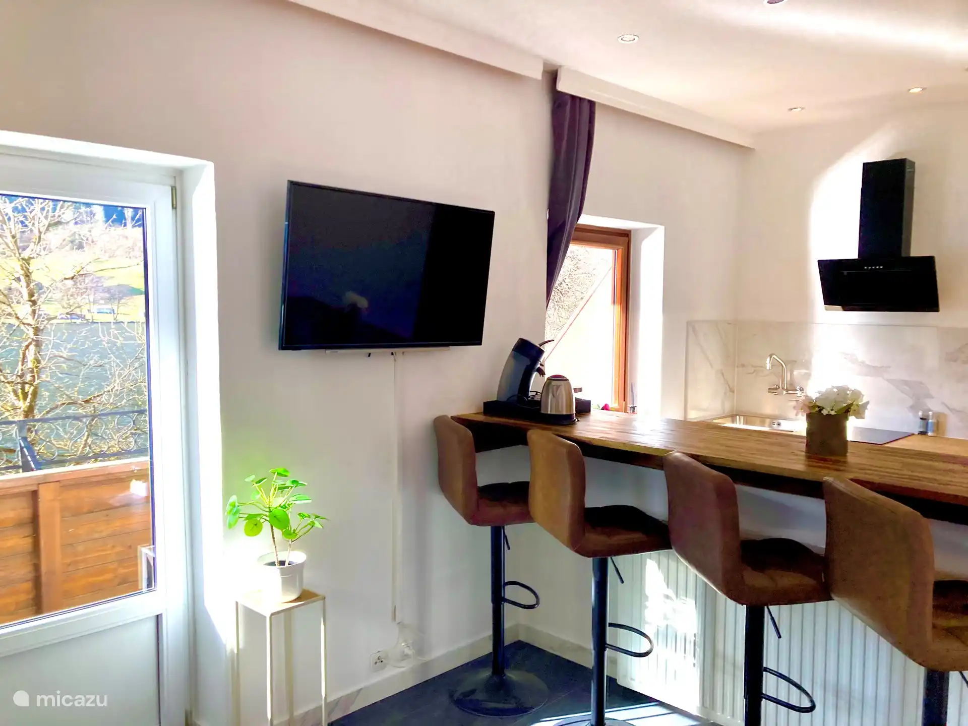 Küche, Balkon, Frühstücksbar, TV