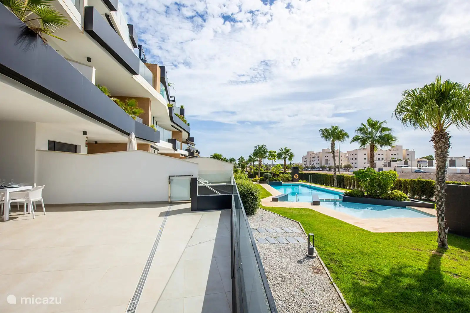 Blick auf den Gemeinschaftspool