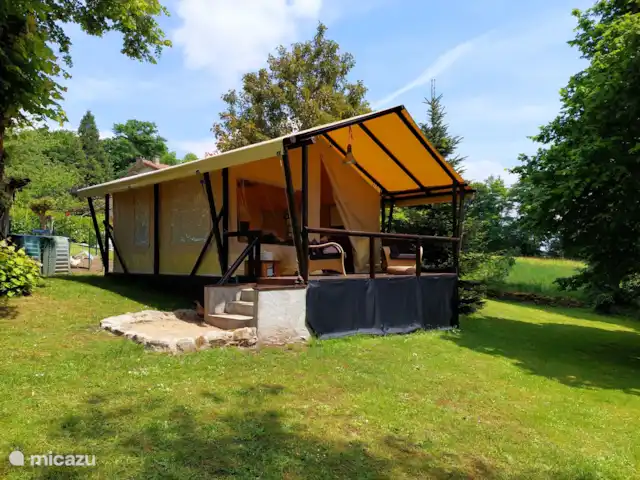 glamping / safaritent / yurt huren in Frankrijk, Charente, Rousinnes – safaritent Montizon glamping / safaritent / yurt huren in Frankrijk, Charente, Rousinnes – safaritent Montizon